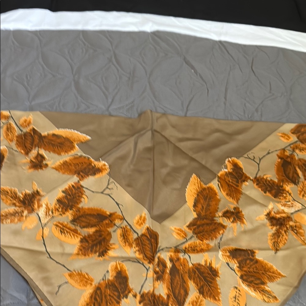 Autumn Leaf Patterned Scarf
